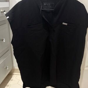 Figs Classic Black Medical Top size large